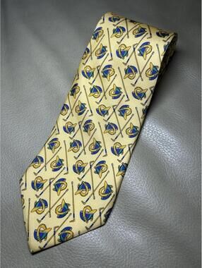 Brooks Brothers Makers Men’s 100% Silk Tie Necktie Yellow Horse Racing Theme BB5
